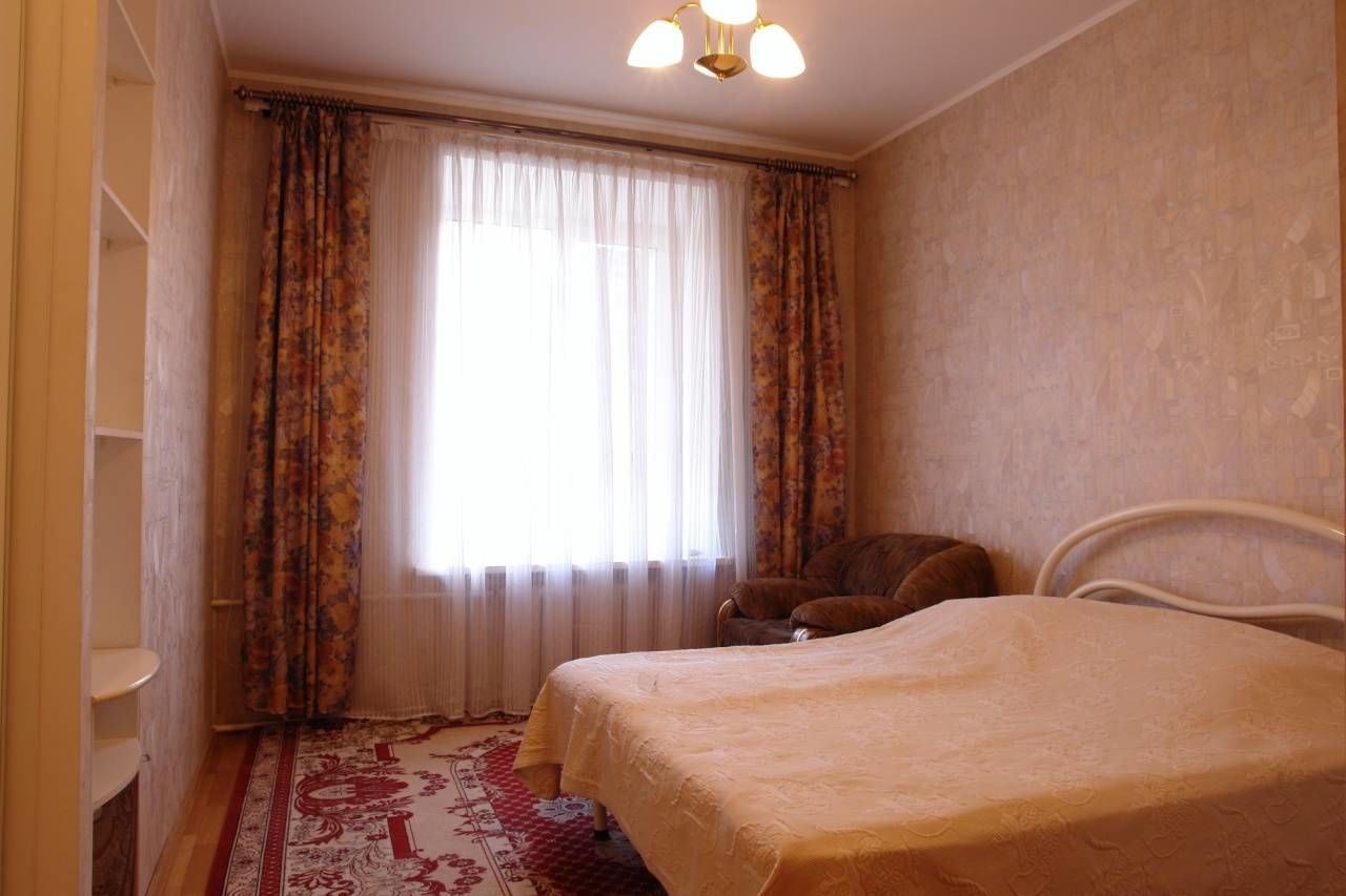 Спальня Продажа квартиры 80м² 'Савушкина, 14' Савушкина ул., 14 Спальня Продажа квартиры 80м² 'Савушкина, 14' Савушкина ул., 14