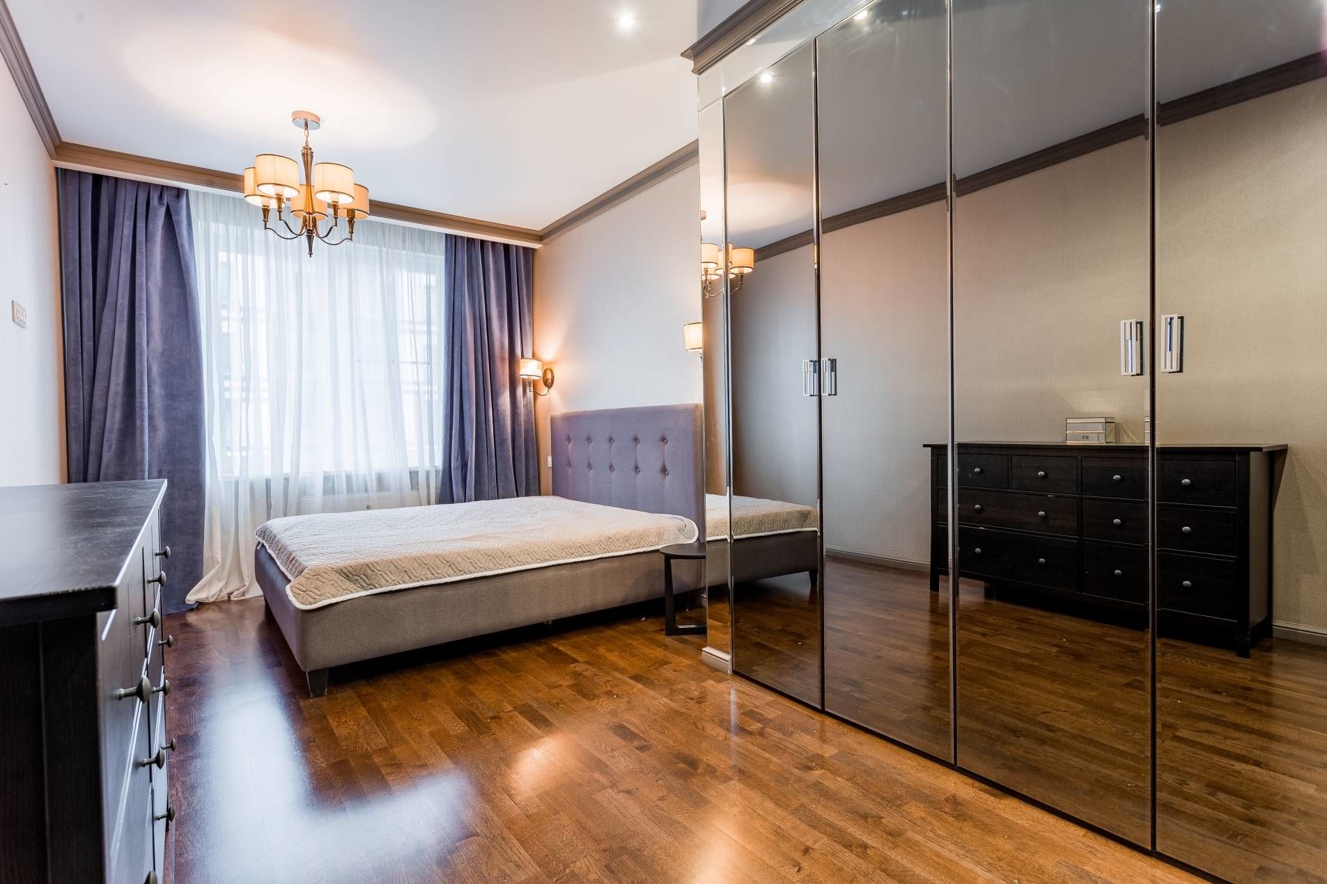 Лаконичная спальня Продажа квартиры 84м² 'Европа Сити' Академика Павлова ул., 6 к. 2 Лаконичная спальня Продажа квартиры 84м² 'Европа Сити' Академика Павлова ул., 6 к. 2