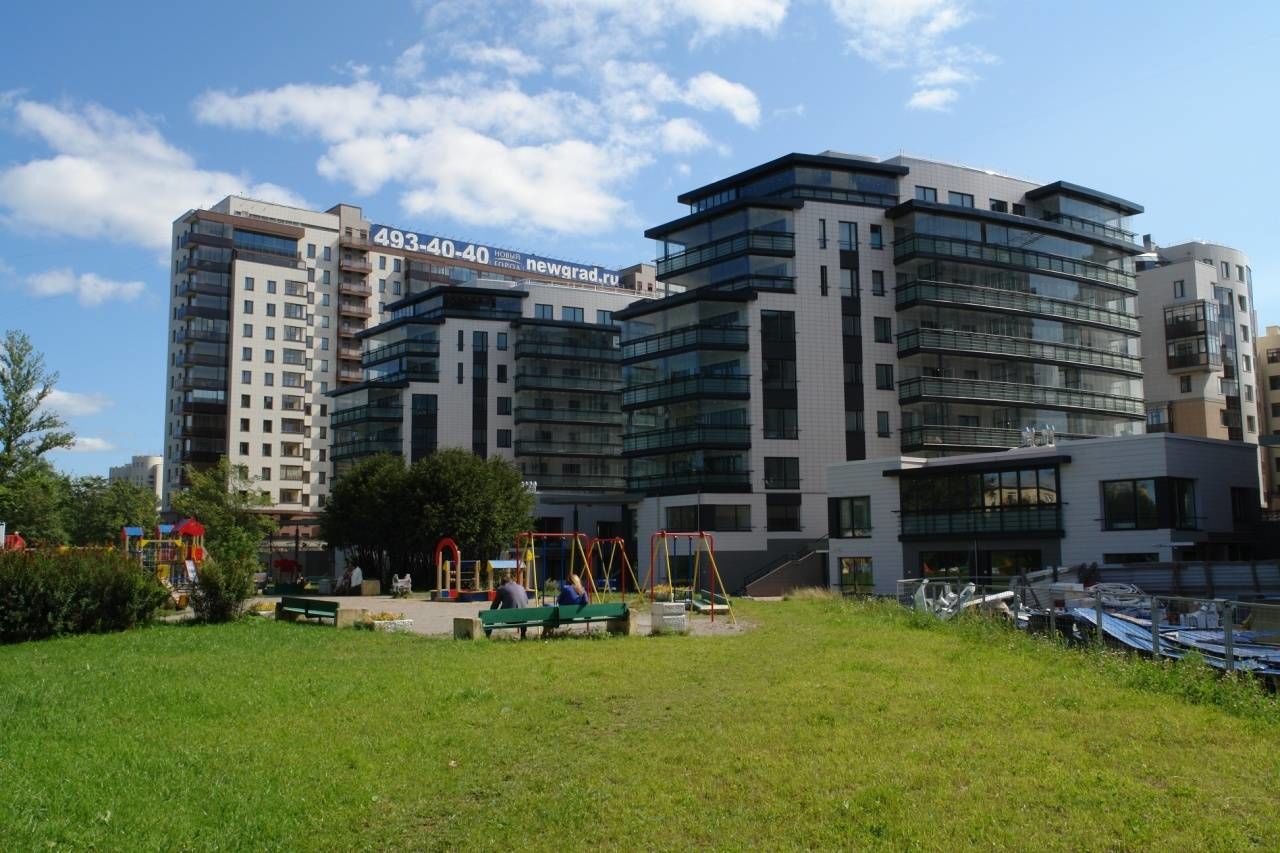Благоустроенные детские площадки Продажа квартиры 55м² 'Новый город' Новочеркасский пр., 33 Благоустроенные детские площадки Продажа квартиры 55м² 'Новый город' Новочеркасский пр., 33