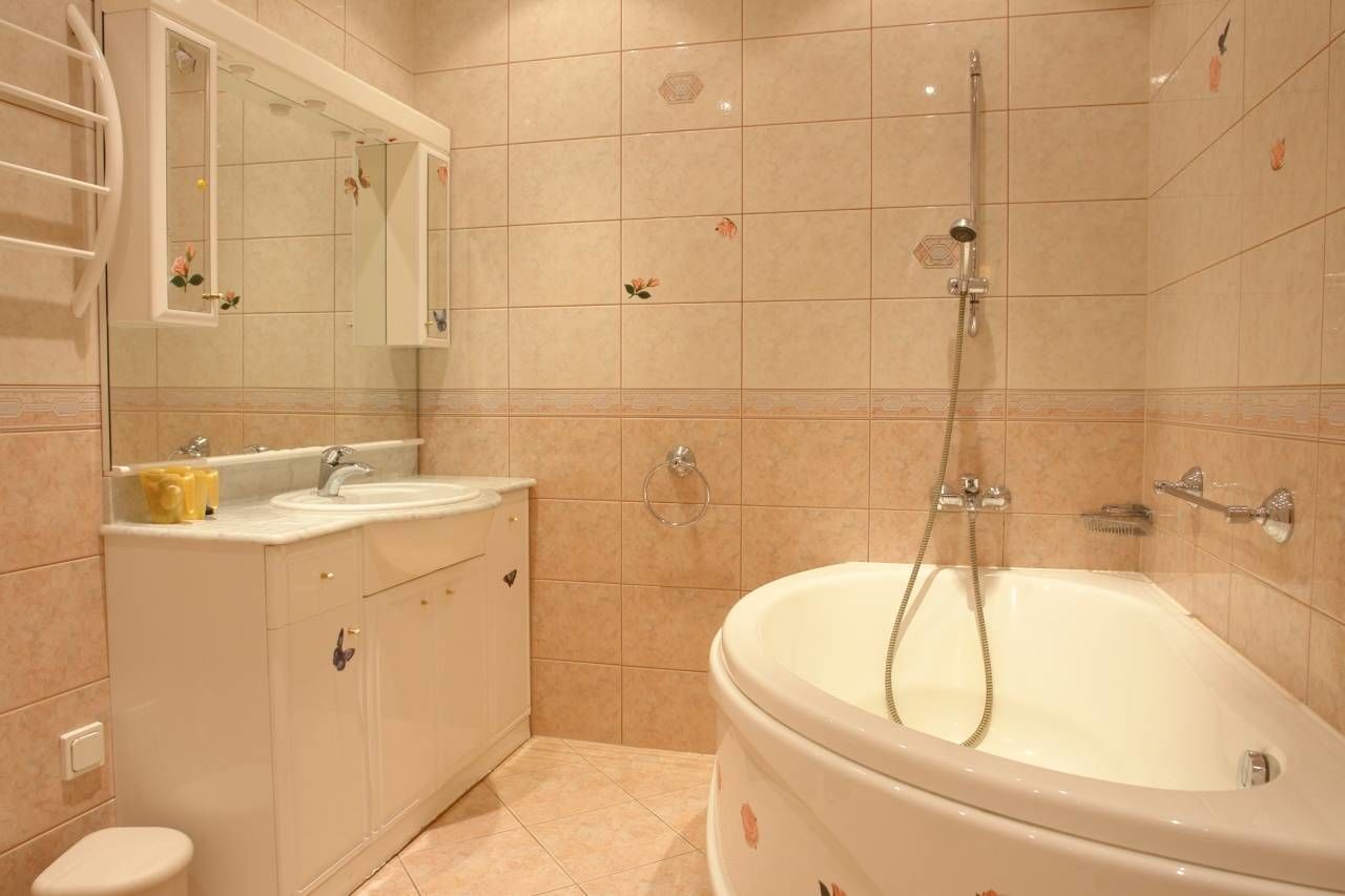 Ванная комната Продажа квартиры 177м² 'Алексея Толстого, 50' г. Пушкин, Алексея Толстого б-р, 50 к. 2 Ванная комната Продажа квартиры 177м² 'Алексея Толстого, 50' г. Пушкин, Алексея Толстого б-р, 50 к. 2