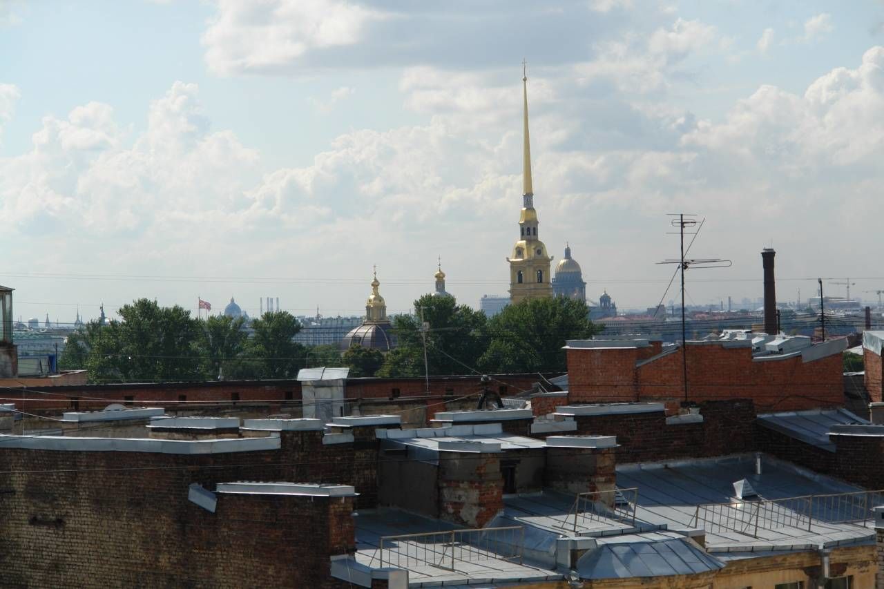 Вид из окна на Петропавловскую Крепость и Исаакиевский собор Продажа квартиры 137м² 'Серебряные зеркала' Дивенская ул., 5 Вид из окна на Петропавловскую Крепость и Исаакиевский собор Продажа квартиры 137м² 'Серебряные зеркала' Дивенская ул., 5