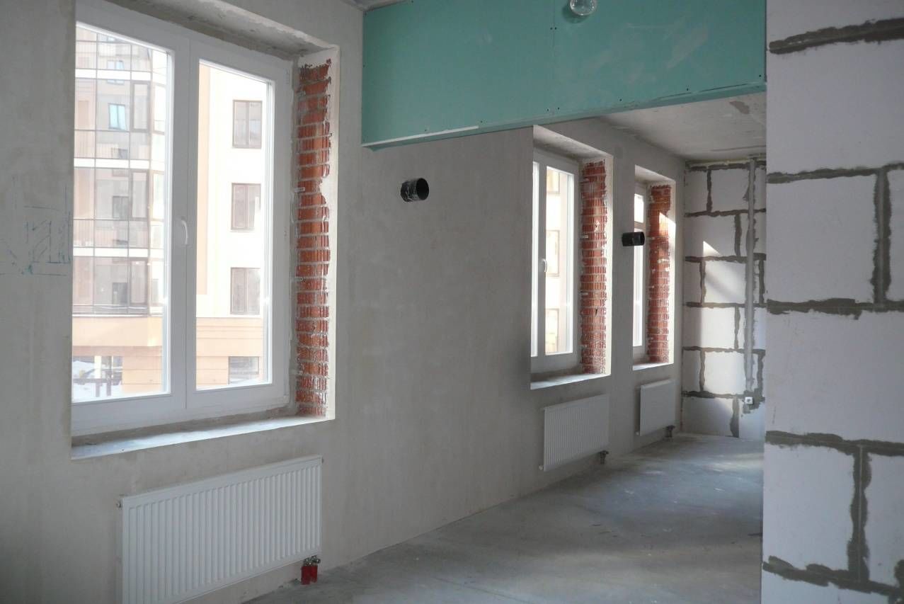 Большие окна кухни-гостиной Продажа квартиры 123м² 'Парадный Квартал' Парадная ул., 3 к. 2 Большие окна кухни-гостиной Продажа квартиры 123м² 'Парадный Квартал' Парадная ул., 3 к. 2