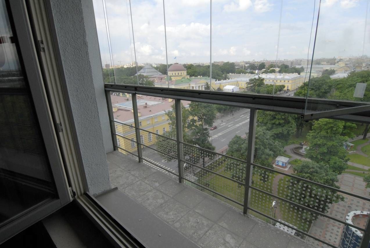 Вид из кухни Продажа квартиры 168м² 'Таврическая, 41' Таврическая ул., 41 Вид из кухни Продажа квартиры 168м² 'Таврическая, 41' Таврическая ул., 41