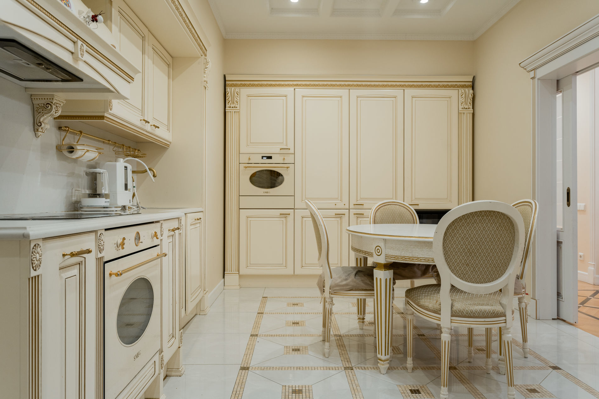 Итальянская техника Smeg Продажа квартиры 132м² 'Парадный Квартал' Парадная, 3 к. 2