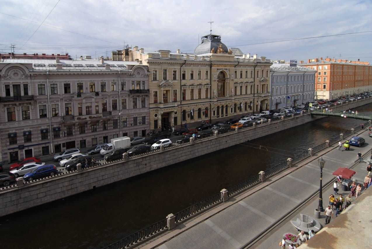 Вид из окна Продажа квартиры 147м² 'Грибоедова, 10' Грибоедова канала наб., 10 Вид из окна Продажа квартиры 147м² 'Грибоедова, 10' Грибоедова канала наб., 10