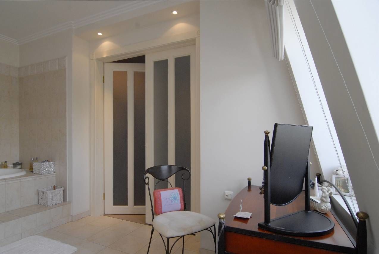 В ванной комнате Продажа квартиры 202м² 'Курчатова, 6' Курчатова ул., 6 к. 4