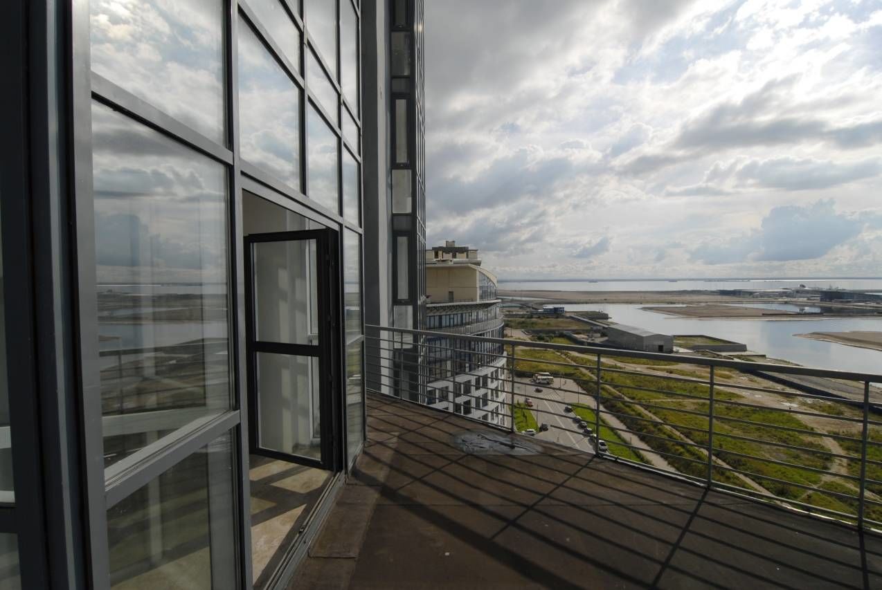 Вид с террасы Продажа квартиры 182м² 'Морской фасад' Морская наб., 21 к. 2 Вид с террасы Продажа квартиры 182м² 'Морской фасад' Морская наб., 21 к. 2