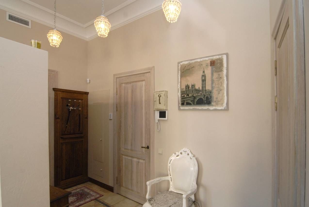 Вход в квартиру Продажа квартиры 126м² 'Виленский, 15' Виленский пер., 15