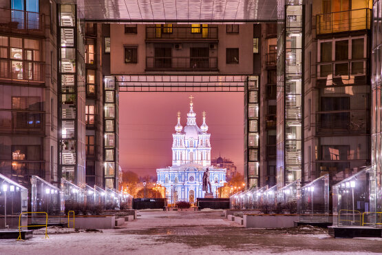 Прямо от парадной прямой вид на Смольный Продажа квартиры 170м² 'Шпалерная, 60' Шпалерная ул., д. 60