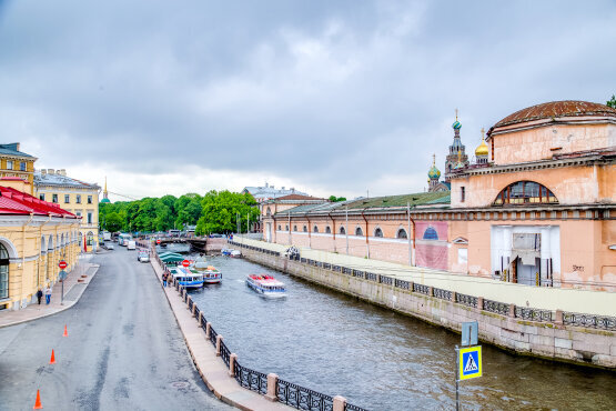 Из окон вода, Спас на Крови 'Мойки, 5' Мойки реки наб., 5