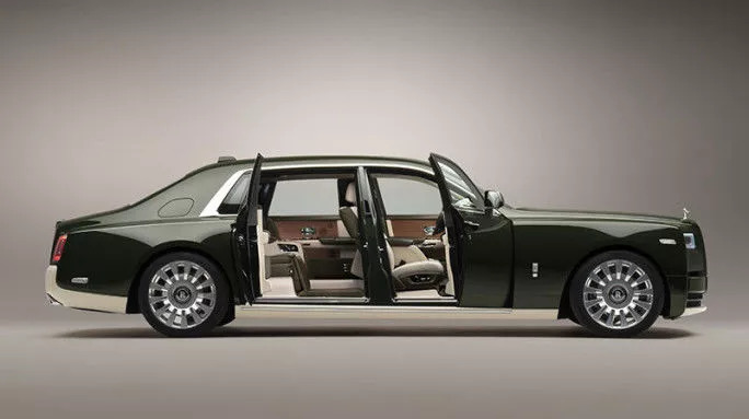 Rolls-Royce Phantom в коллаборации с Hermès. Life-style