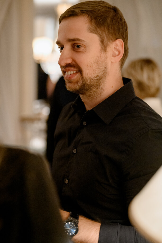 Денис Шевяков Осенний коктейль 'ДЛЯ СВОИХ' в резиденции у Михайловского театра. Новости компании