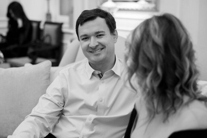 Анна Елизарова с супругом Осенний коктейль 'ДЛЯ СВОИХ' в резиденции у Михайловского театра. Новости компании