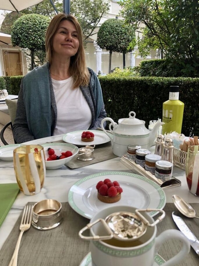 Мой помощник в Европе. Откровенные истории