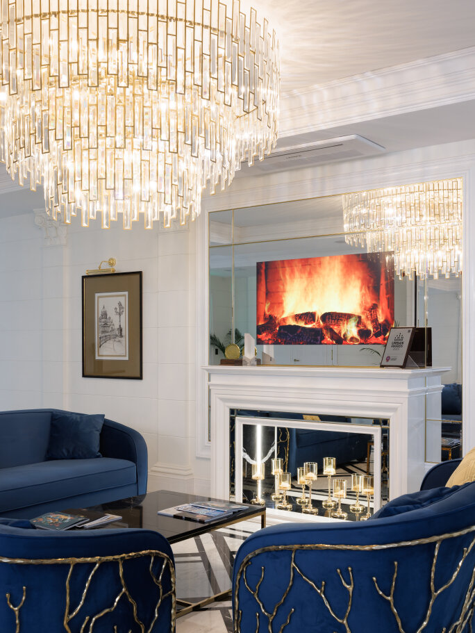 Торжественное лобби клубного дома 'Приоритет' Москва VS Петербург. Коллекционный актив: элитная недвижимость со смыслом. Новости компании