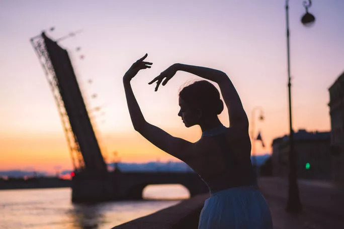 Отличия петербургских и московских девушек. Life-style