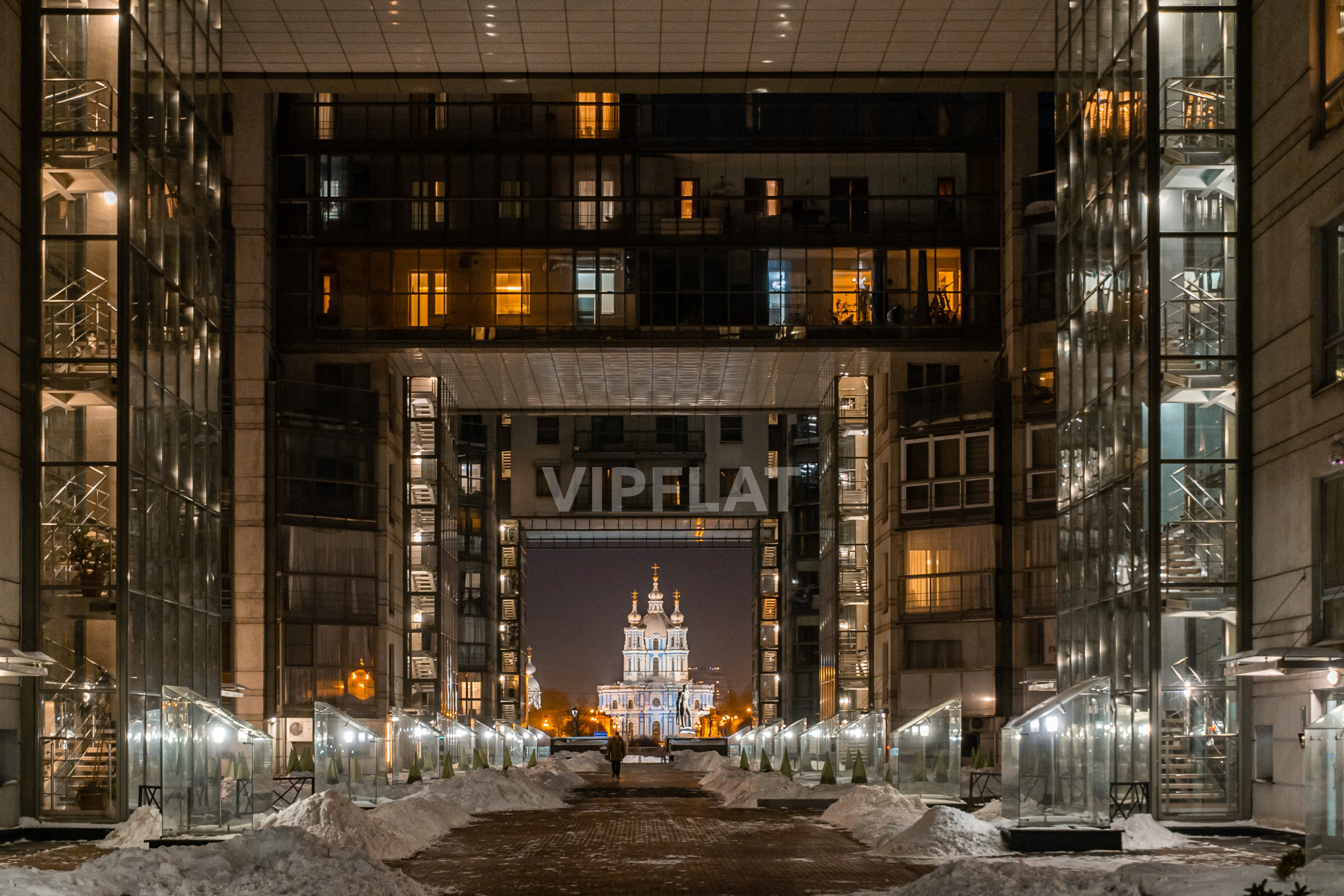 Вечерний вид на Смольный 'Шпалерная, 60' Шпалерная ул., 60 Вечерний вид на Смольный 'Шпалерная, 60' Шпалерная ул., 60