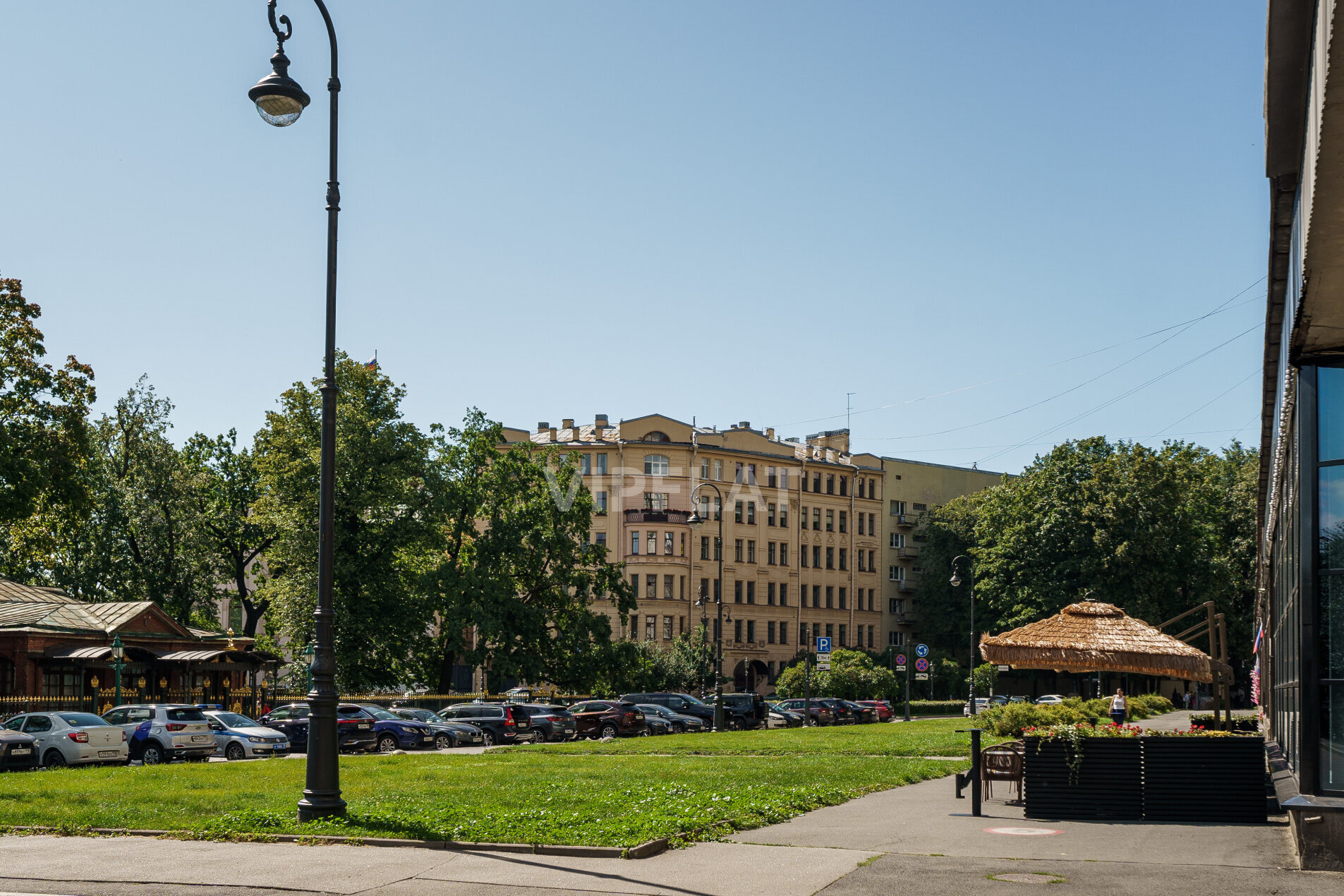 'Доходный дом Н.Н.Романова' Петровская наб., 2-2