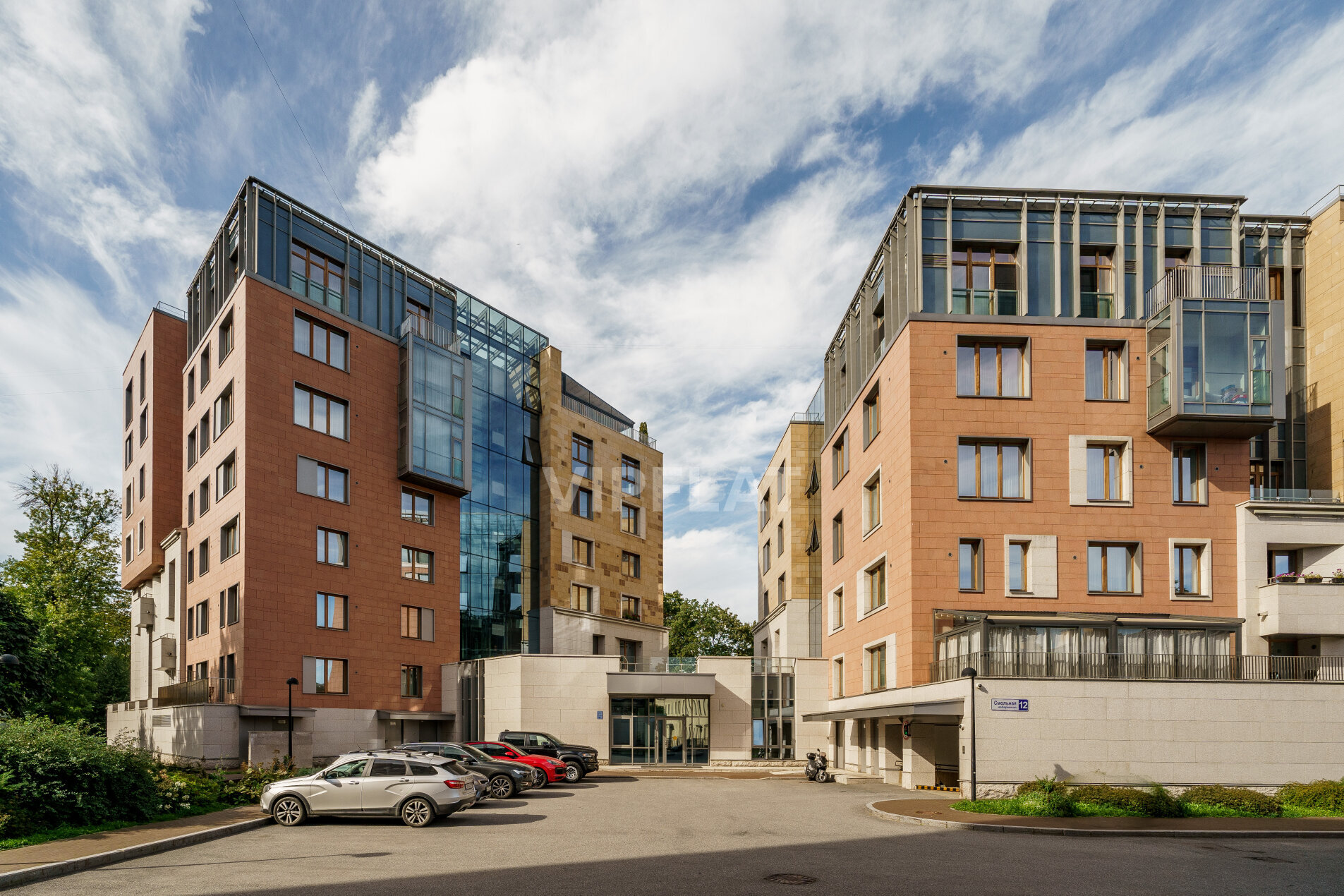 'Смольный парк II' Смольного ул: 2, 4, 6, 8, наб: 8,12 'Смольный парк II' Смольного ул: 2, 4, 6, 8, наб: 8,12