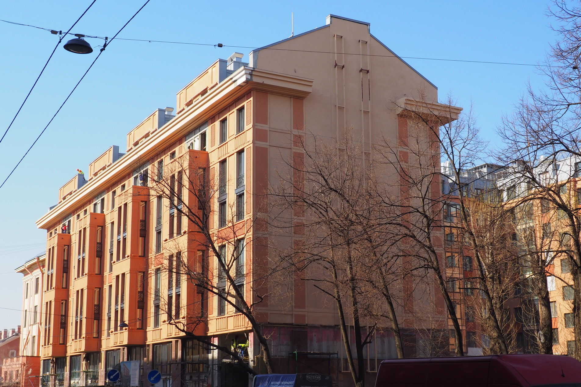 Классический и представительный фасад 'ArtStudio' 2-я Советская ул., 4