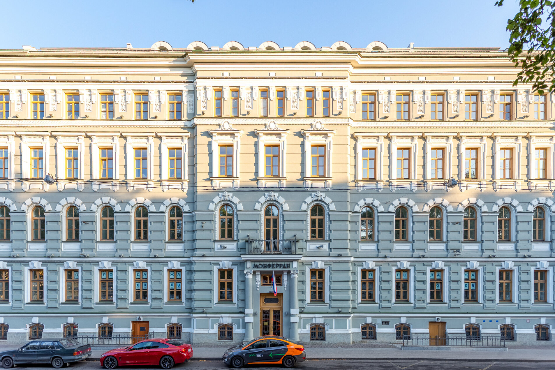 Воссозданный исторический фасад 'Дом Монферран' Конногвардейский б-р, 5