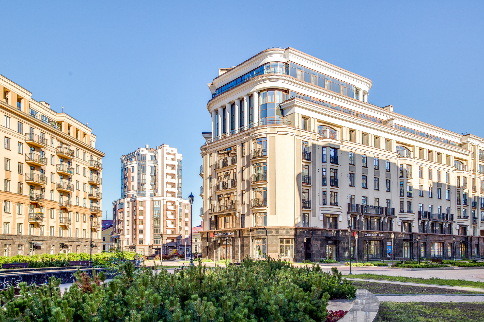 Лето в Парадном квартале 'Парадный Квартал' Парадная ул., 3 Лето в Парадном квартале 'Парадный Квартал' Парадная ул., 3