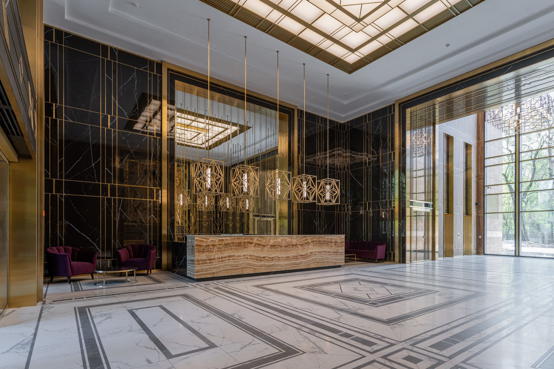Роскошный парадный холл в стиле ар-деко 'Институтский, 16' Институтский пр.,16 Роскошный парадный холл в стиле ар-деко 'Институтский, 16' Институтский пр.,16