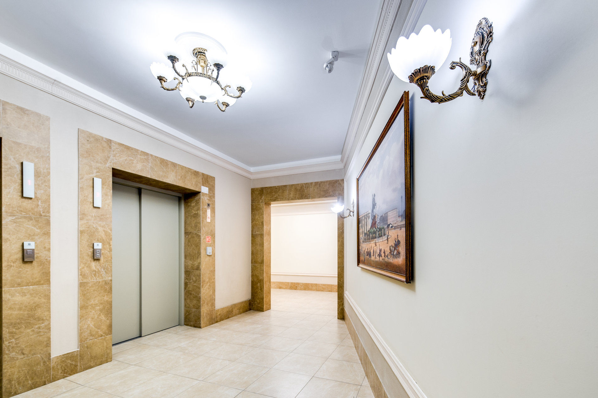 Холл на этаже 'Аристократ' Малая Зеленина ул., 1/22
