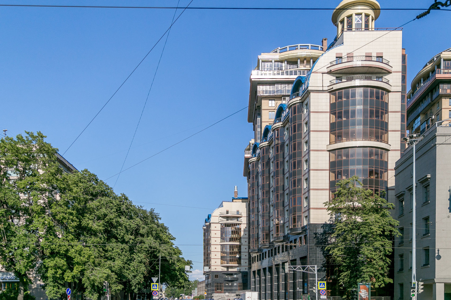 Вид на комплекс с Московского проспекта 'ИМПЕРИАЛ' Киевская ул.,3 Вид на комплекс с Московского проспекта 'ИМПЕРИАЛ' Киевская ул.,3