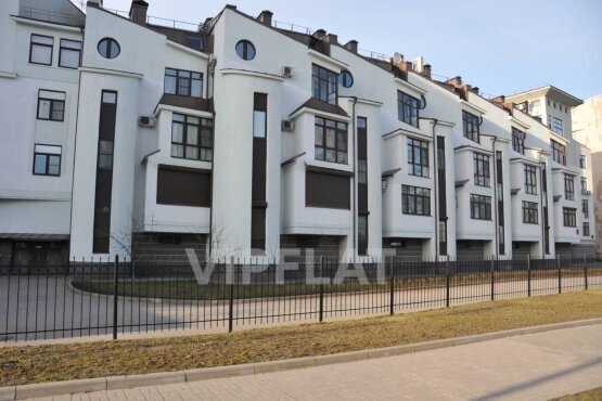 Вид на комплекс 'Крестовский, 13' Крестовский пр., 13